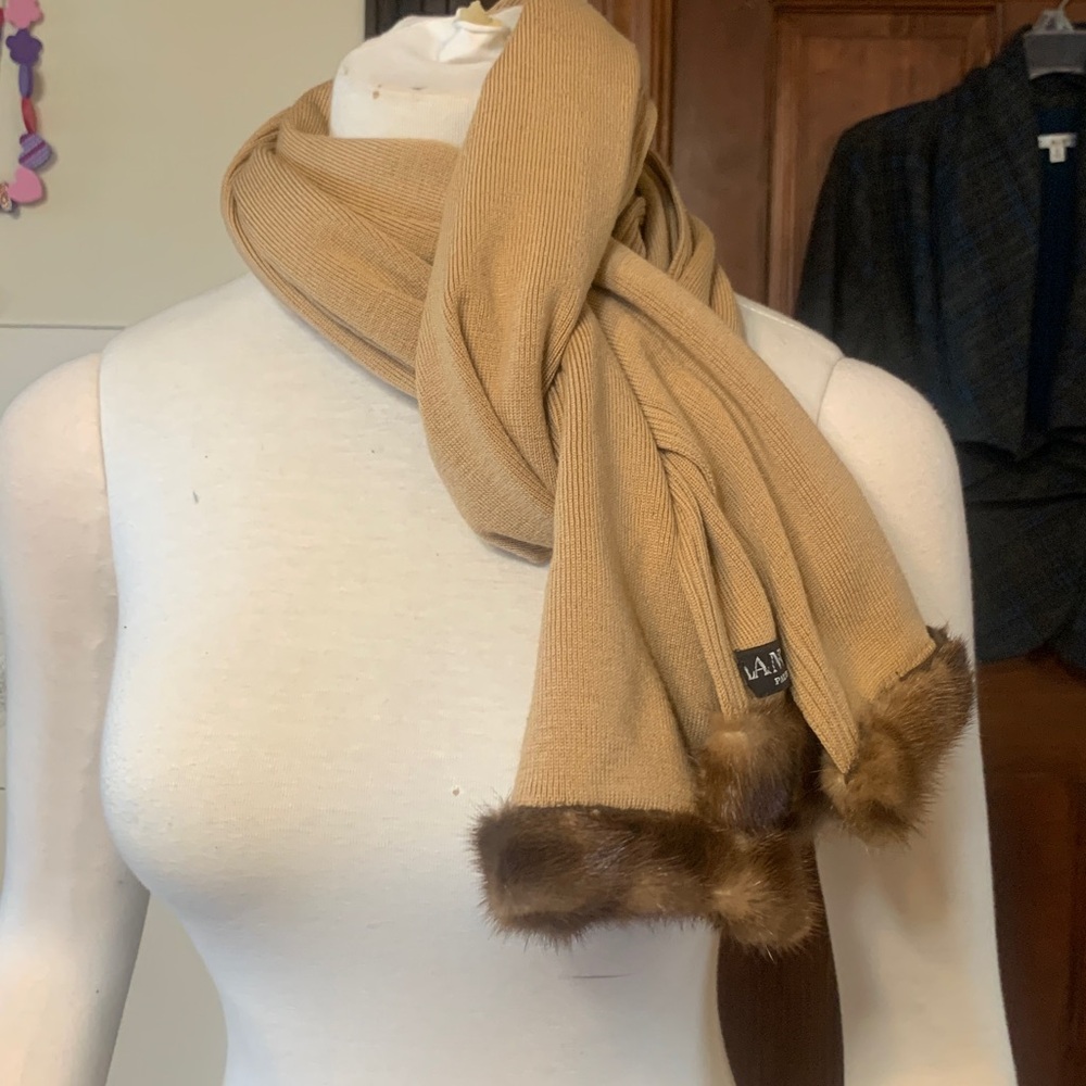 LANVIN PARIS LUXURY CHIC VINTAGE CAMEL KNIT SCARF WITH MINK TRIM - Picture 5 of 12